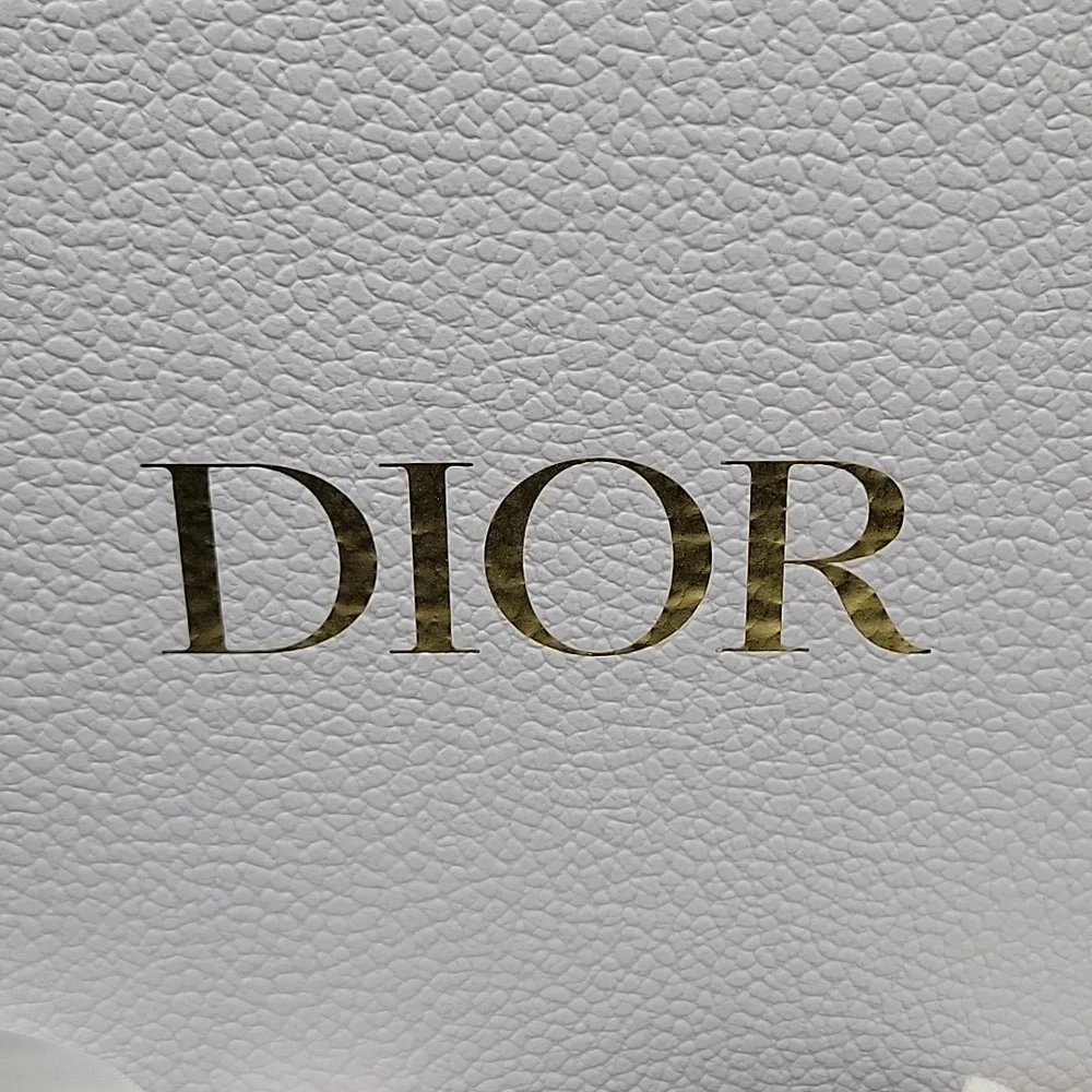 DIOR Gift box with ribbon, tissue, drawstring bag, White/gold, Medium